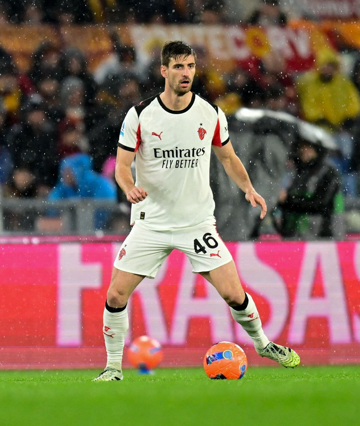 加比亚发文激励米兰，呼吁球队齐心协力前进|AC米兰|达科·加比|意甲联赛|AC米兰赛事_新浪体育_新浪新闻