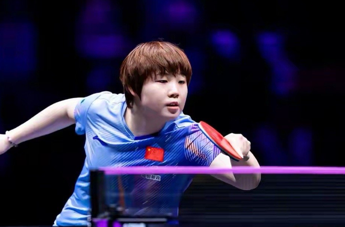 博鱼体育在线-蒯曼丢冠弊端尽显！急需补强正手稳定性，关键球的处理要更坚决！|张本美和|女单|比赛|失误|坚决性_新浪体育_新浪新闻